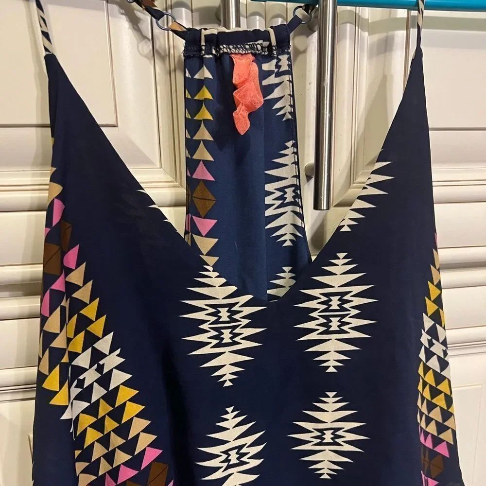 Multi color beautiful jumper
Eight Sixty Sz M